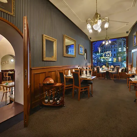 Morris 4* Česká Lípa