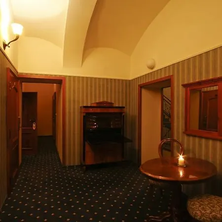 莫里斯埃斯科里帕酒店 Česká Lípa