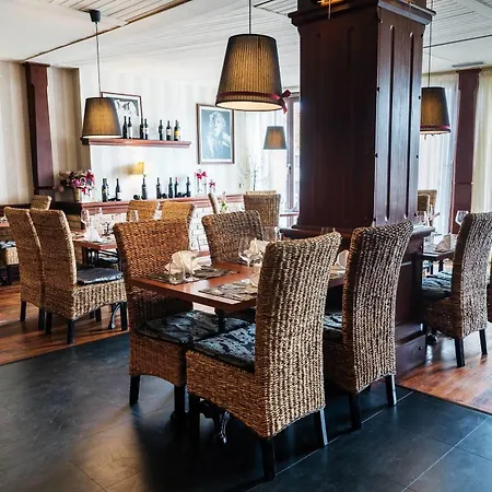 莫里斯埃斯科里帕酒店 Česká Lípa